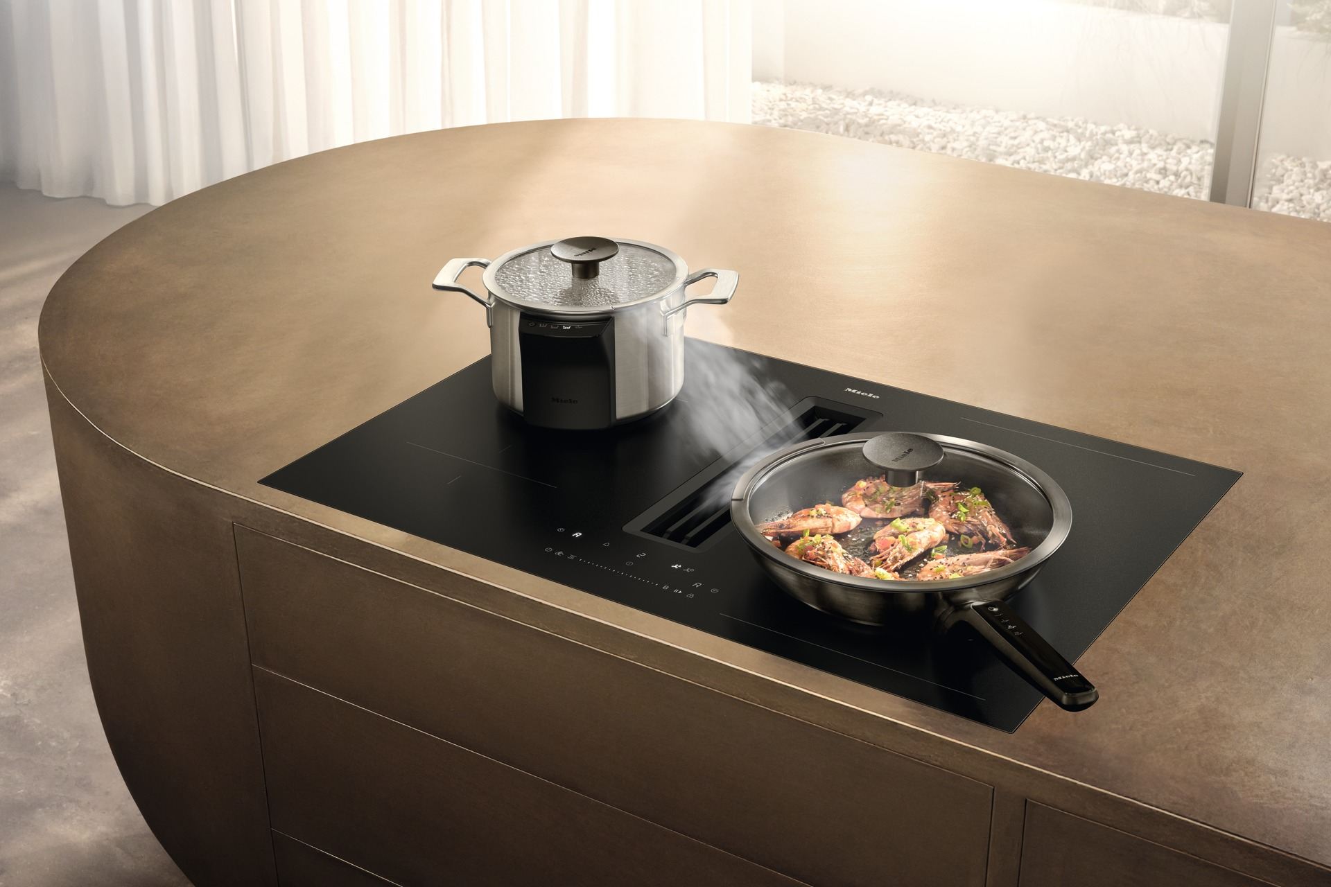Neuheiten 2027 bei Miele und Bosch: Miele KMDA 8683 FL Kochfeld mit Dunstabzug