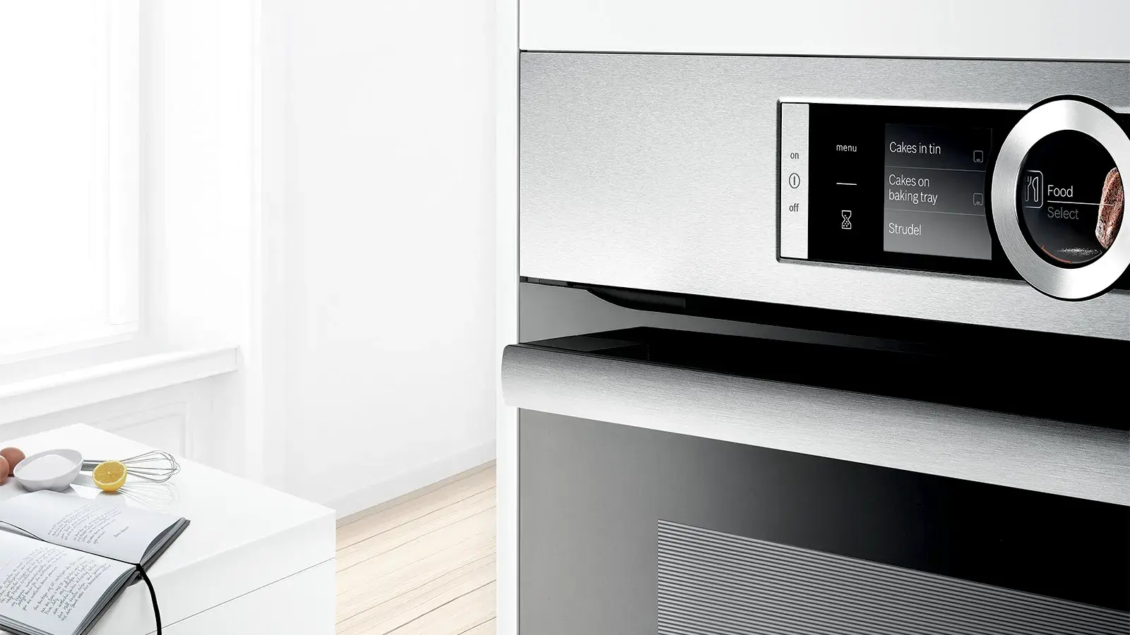 Bosch Serie 8 Backofen mit TFT-Display